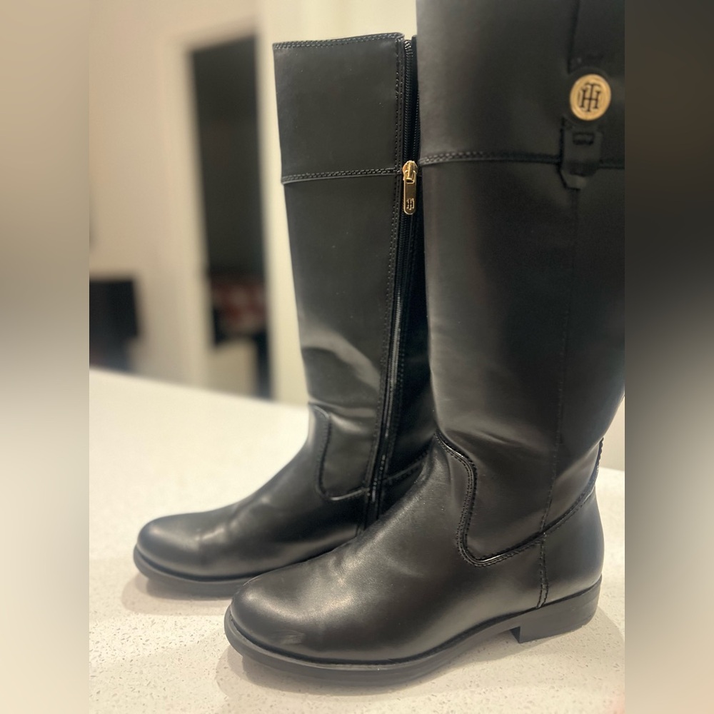 Tommy Hilfiger Olympic Stars Shano Tall Riding Boot (Women)